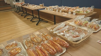 Sales Events for Bread in Support of Persons with Disabilities