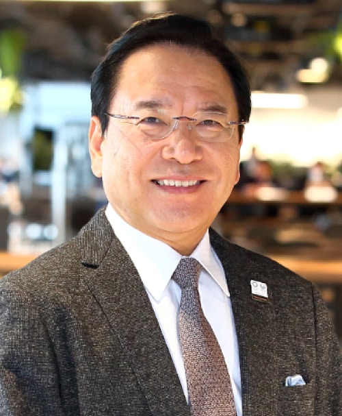 Tetsuya Shoji President and CEO of NTT Communications Corp.