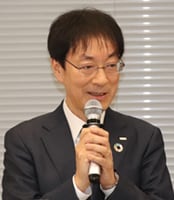 NTT コミュニケーションズ 常務取締役 CSR 委員長　安藤 友裕