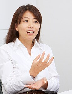 女性社員