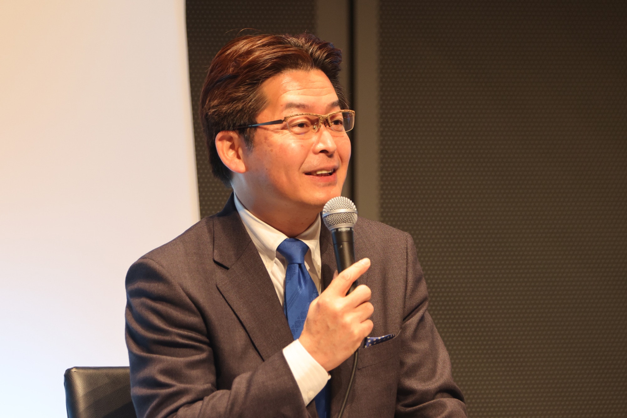 福井県鯖江市の佐々木勝久市長