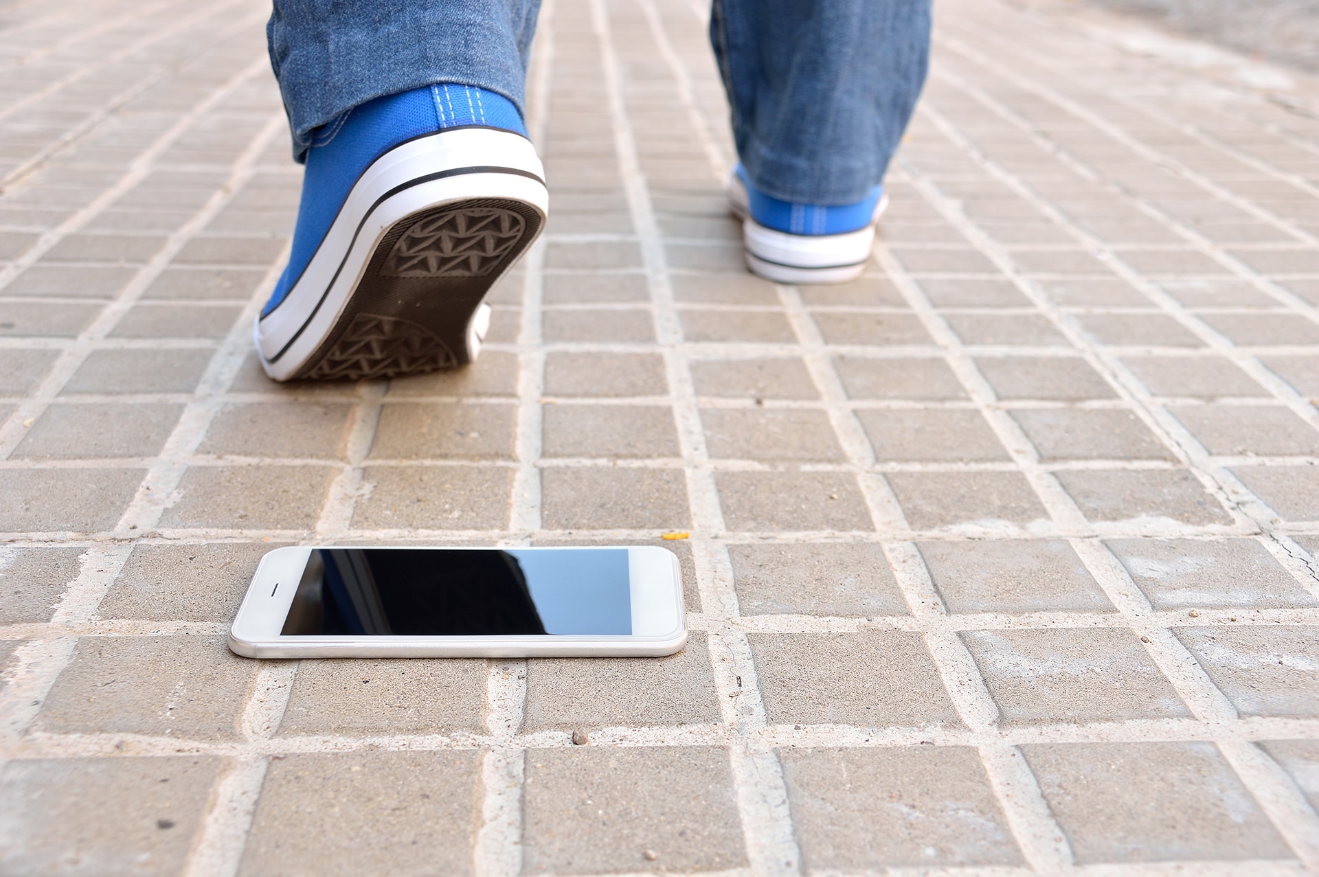 スマートフォンが当たり前の今、紛失対策も当たり前に