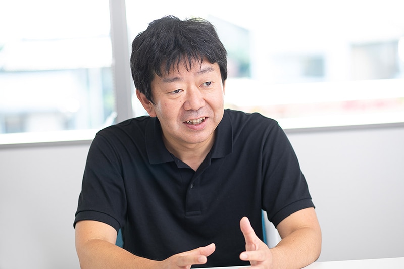 福嶋隆宏さん。埼玉県深谷市出身。2000年に深谷市に入庁し、2018年から現職。深谷市の産業ブランディング推進方針に掲げる「儲かる農業都市ふかや」の実現に注力している