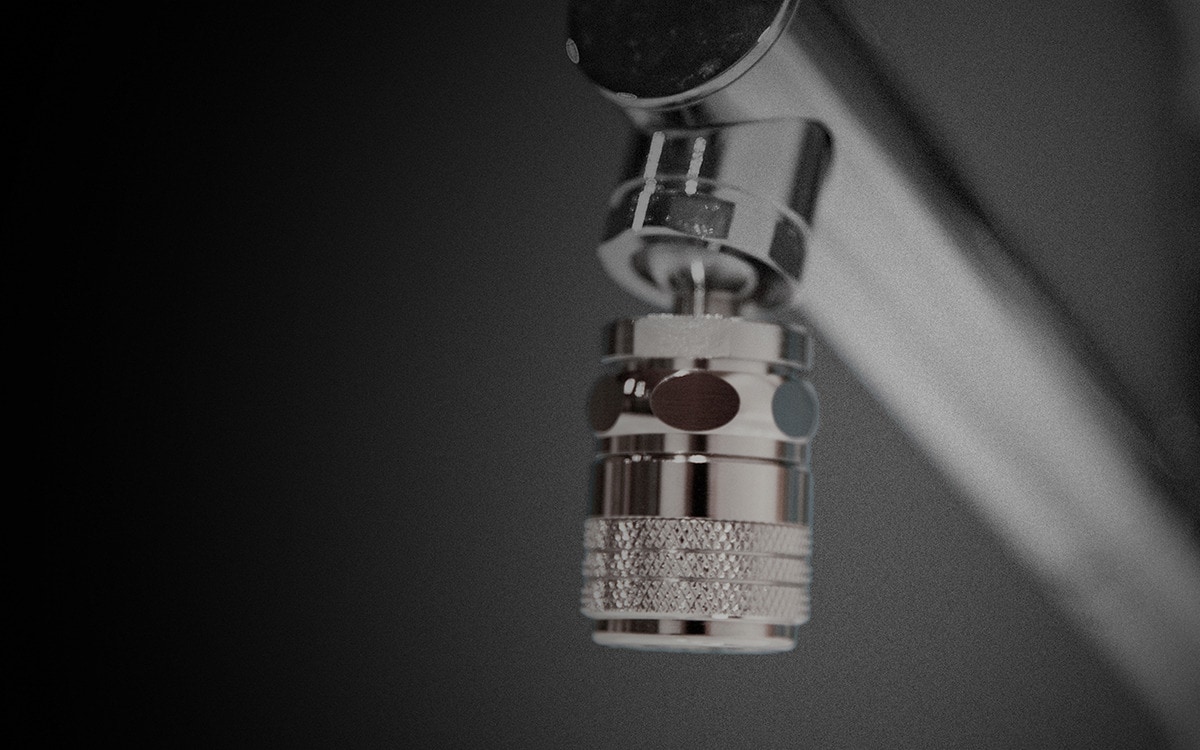 水流に空気を取り込み、断続的に強い水流を発生させる独自の「脈動流技術」で高い節水力と洗浄力の両立を達成（写真提供：DG TAKANO）