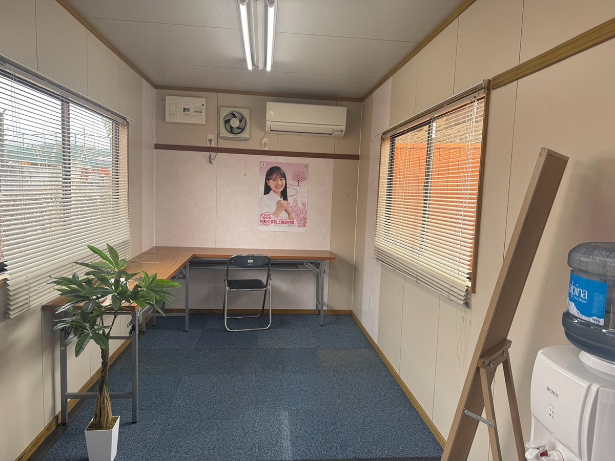 今のところ、ひとつの現場に女性が1人しかいないため、女性専用休憩室は実質個室となる。