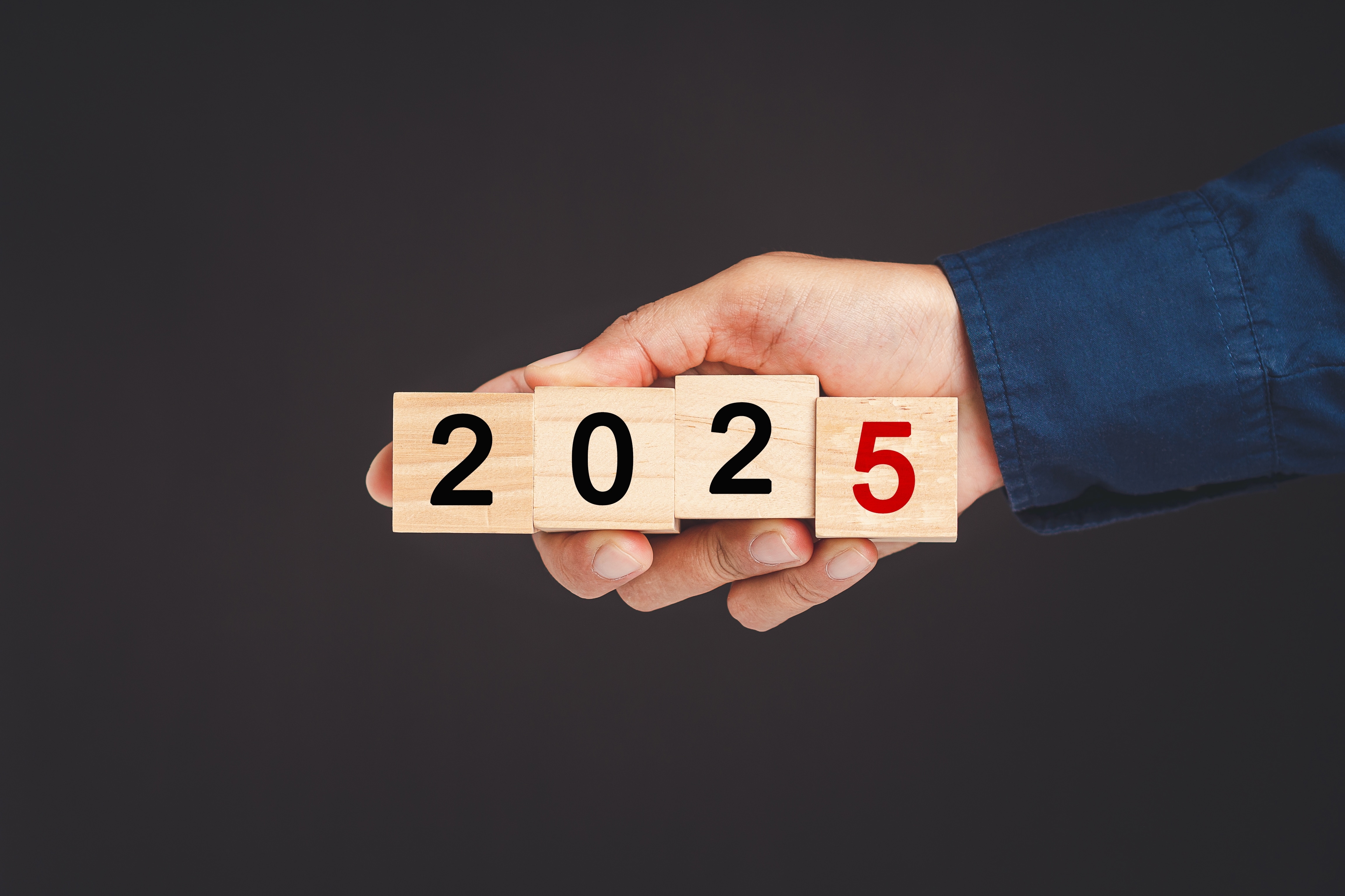 国民の4人に1人が後期高齢者に。「2025年問題」に向けて企業が取るべき対策とは