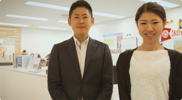 東京校 マネジャー 竹内 正樹氏(写真左) 東京校 学務課 マネジャー 茂木 紋子氏(写真右)