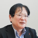 住友生命保険相互会社　総務部　上席部長代理　秋山寛暢氏