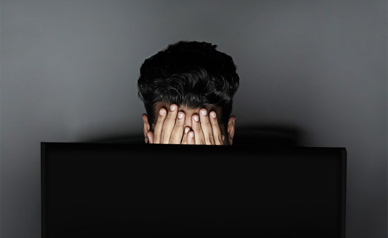 日本人は働き過ぎ？社員の長時間労働を予防するため企業が取るべき対応策を解説