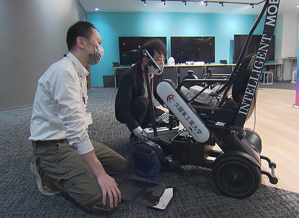 5G+docomo MEC™で対話型AI自動運転車いすパートナー・モビリティの実現へ