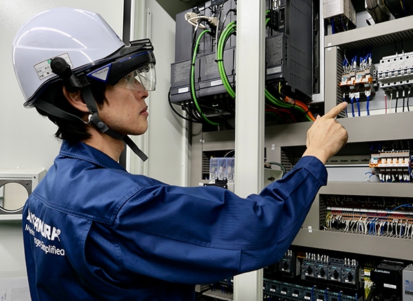 「5G×ARスマートグラス」で劇的に保守作業が効率化