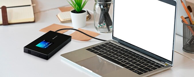 USB3.0高速テザリングで安定のネット接続。