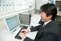 林さんは出向先でリモートツールを活用している