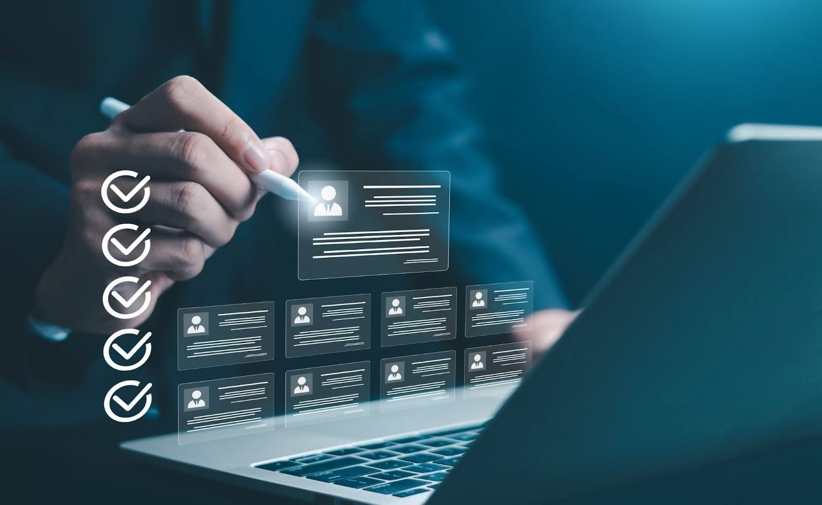 『【災害別】BCP発動の具体的な判断基準例』のイメージ