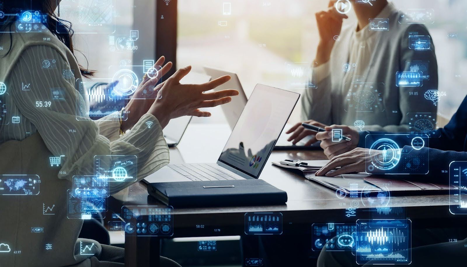 『【導入手順】安否確認アプリの導入を成功させる4ステップ』のイメージ