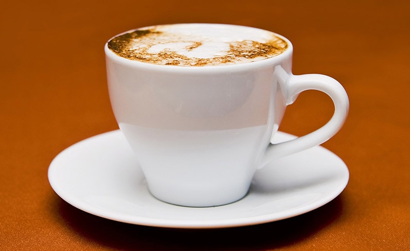 カフェで仕事って実際どうなの?メリットや注意点、おすすめのカフェも紹介