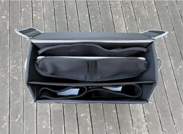 内張りにクッション材を使用アンテナ及び各構成品の内袋も付属