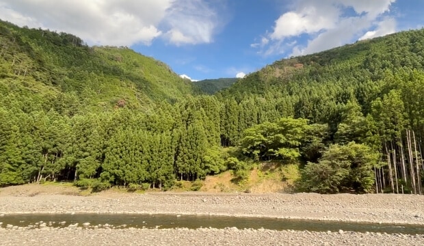 事例・お悩み解決 : ネットワーク構築の難しい山間部のDXを推進