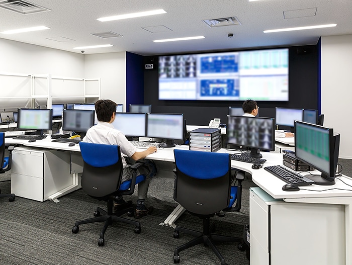 Takamatsu No.2 Data Center OPERATIONS ROOM Takamatsu No.2 Data Center OPERATIONS ROOM
