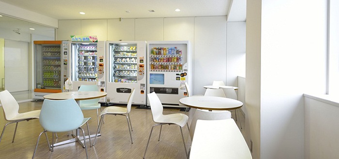 Tokyo No.4 Data Center CUSTOMER LOUNGE Tokyo No.4 Data Center CUSTOMER LOUNGE