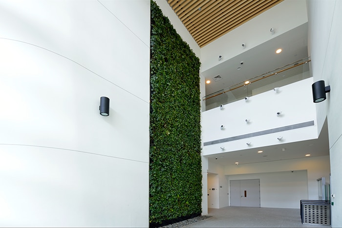 Singapore Serangoon Data Center GREEN WALL Singapore Serangoon Data Center GREEN WALL