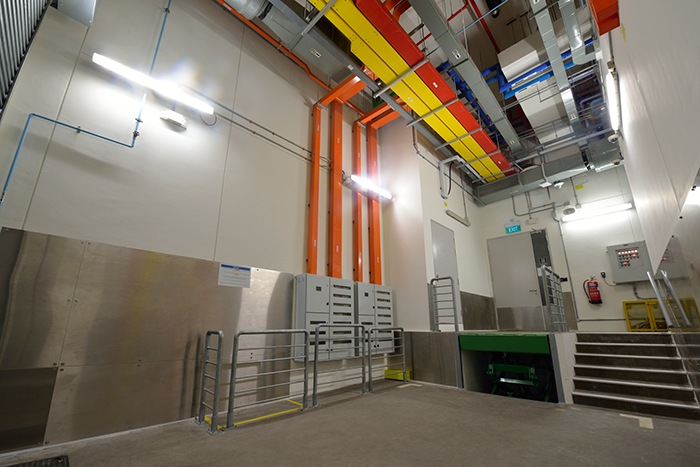 Singapore Serangoon Data Center LOADING BAY Singapore Serangoon Data Center LOADING BAY