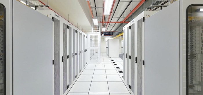 Singapore Serangoon Data Center SERVER ROOM Singapore Serangoon Data Center SERVER ROOM