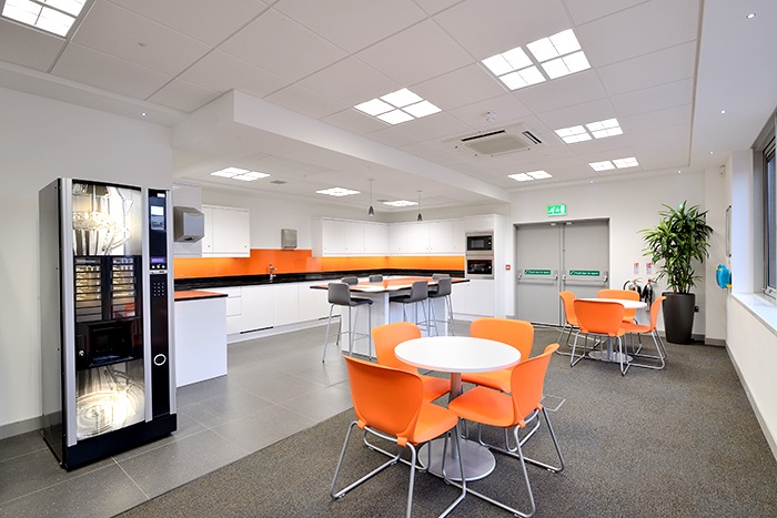 UK Hemel Hempstead 2 Data Center CAFETERIA UK Hemel Hempstead 2 Data Center CAFETERIA