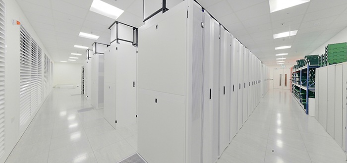 UK Hemel Hempstead 2 Data Center SERVER ROOM UK Hemel Hempstead 2 Data Center SERVER ROOM
