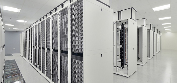 UK Hemel Hempstead 2 Data Center CUSTOMIZED SERVER ROOM UK Hemel Hempstead 2 Data Center CUSTOMIZED SERVER ROOM