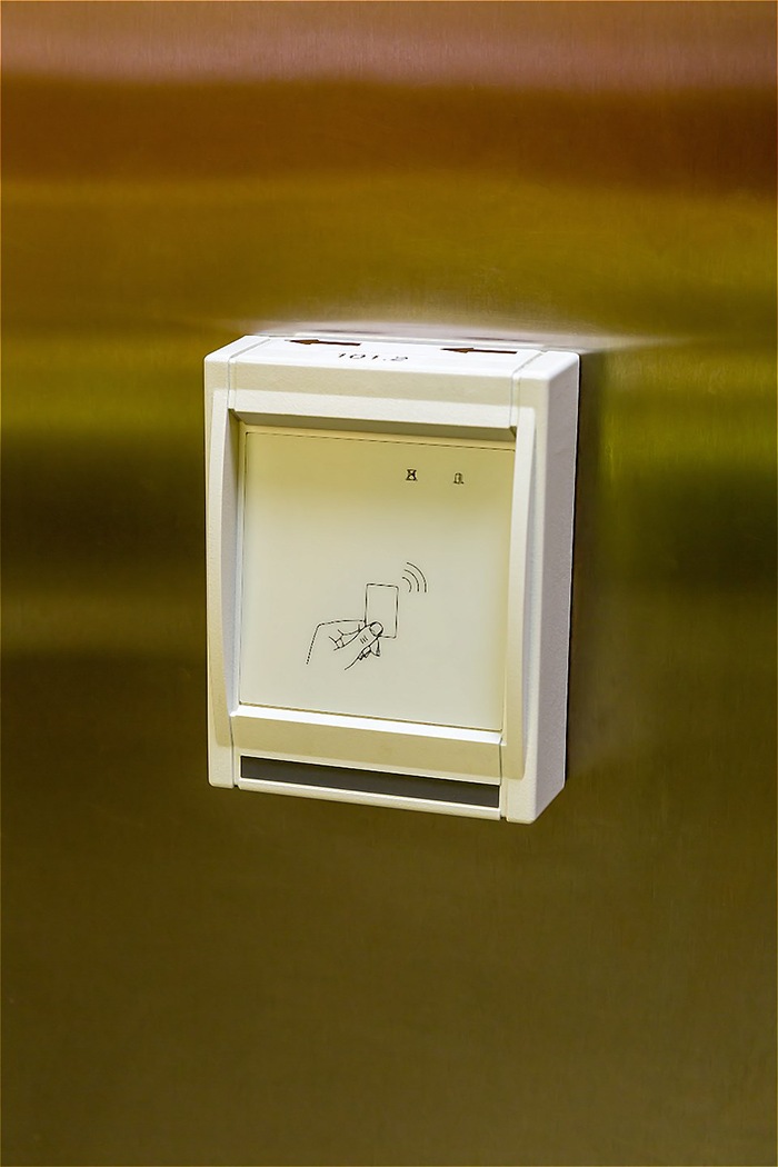 Virginia Ashburn 1 Data Center PROXIMITY CARD READER Virginia Ashburn 1 Data Center PROXIMITY CARD READER