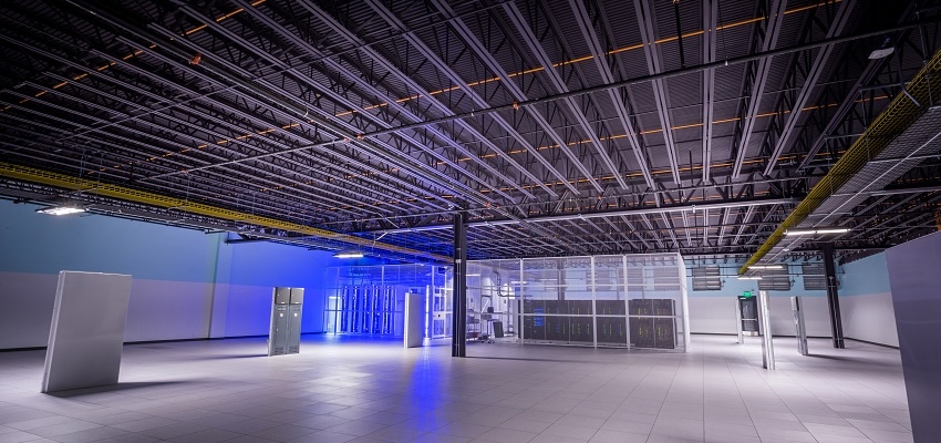 Virginia Ashburn 2 (VA2) Data Center SERVER ROOMS Virginia Ashburn 2 (VA2) Data Center SERVER ROOMS