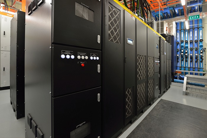 シンガポール セラングーン データセンター UPS室 シンガポール セラングーン データセンター UPS室